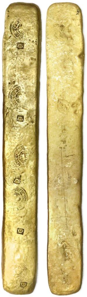 A complete gold “strap” ingot, front and back. Images courtesy Daniel Frank Sedwick LLC