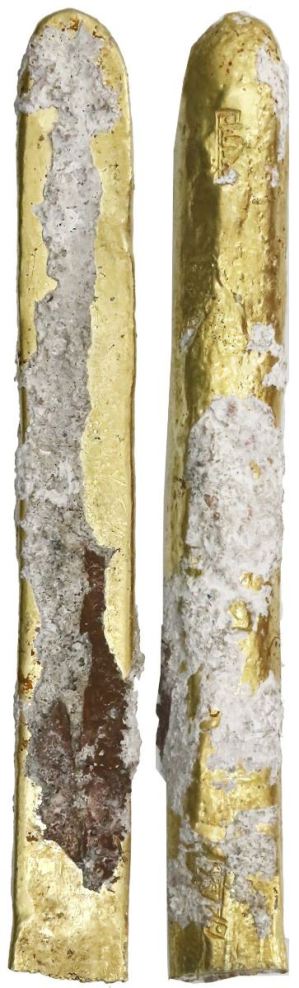 Gold “finger” bar from the Golden fleece wreck. Images courtesy Daniel Frank Sedwick LLC