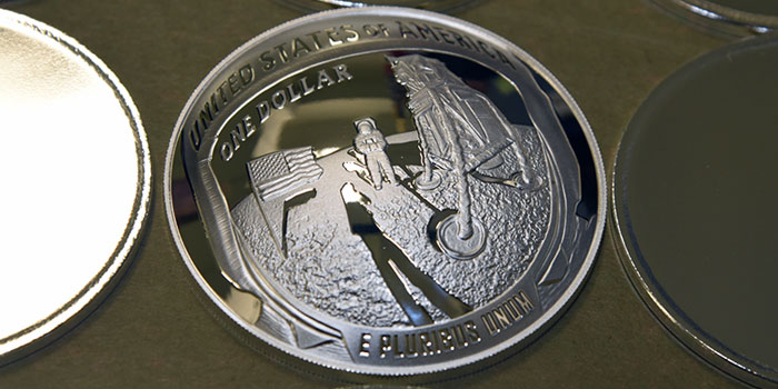 Apollo 11 Coin - United States Mint Apollo 11 dollar