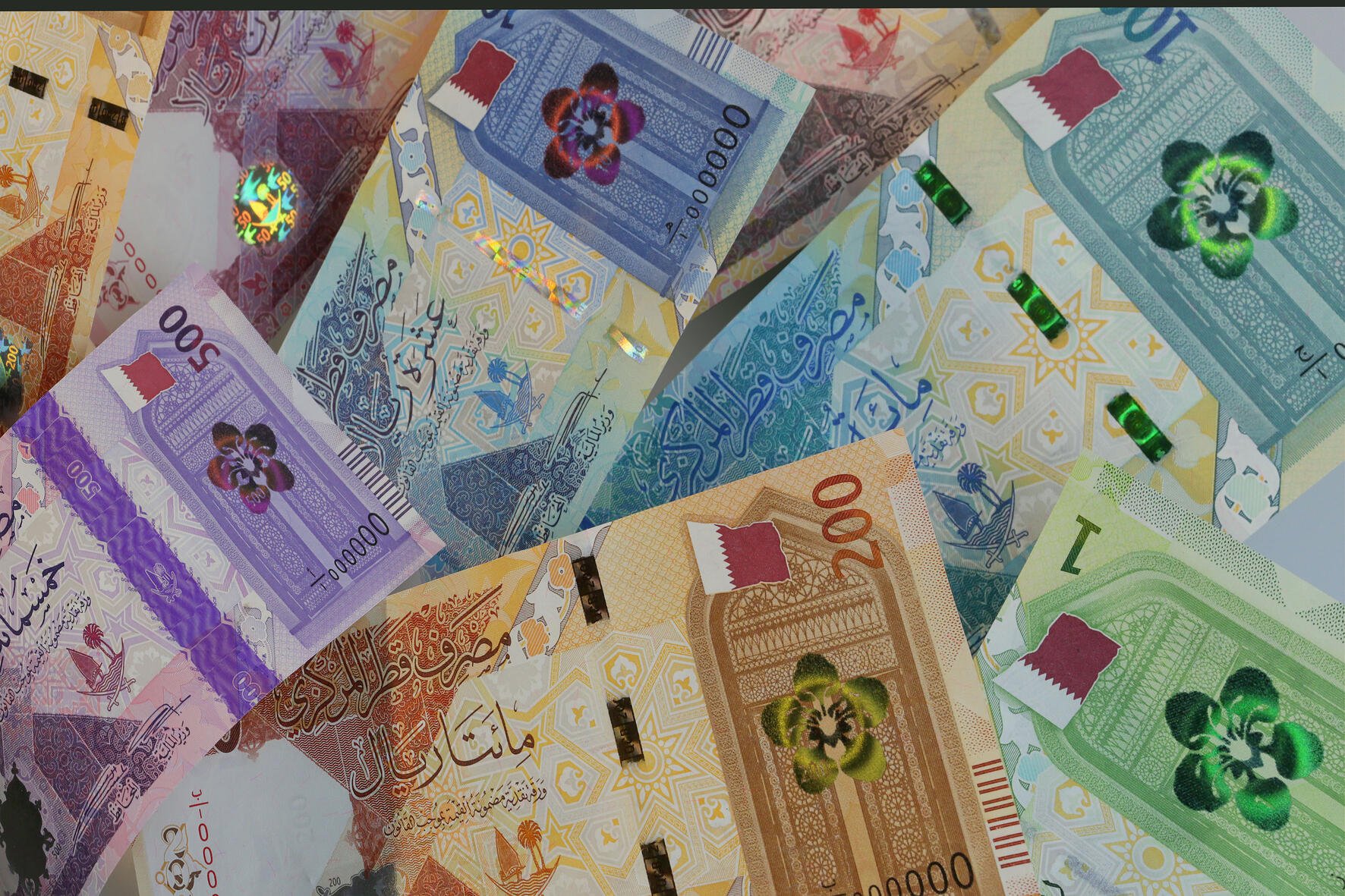 Qatar Announces New Series of Banknotes to Enter Circulation