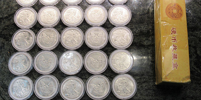 Hundreds of Websites Selling Fake Coins