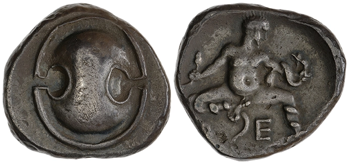 Figure 3. Silver stater, Thebes, 4th c. BCE. Obverse: Boeotian shield. Reverse: Herakles as infant strangling serpents (ANS 1967.152.254).
