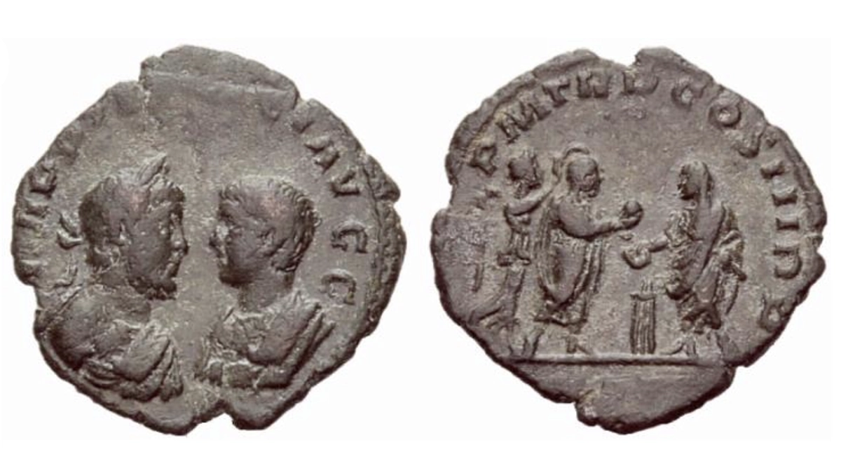 Tetricus I and II Denarius, 273-274. Image: UBS Gold & Numismatics.