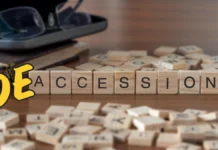Deaccession. Image: Adobe Stock / CoinWeek.
