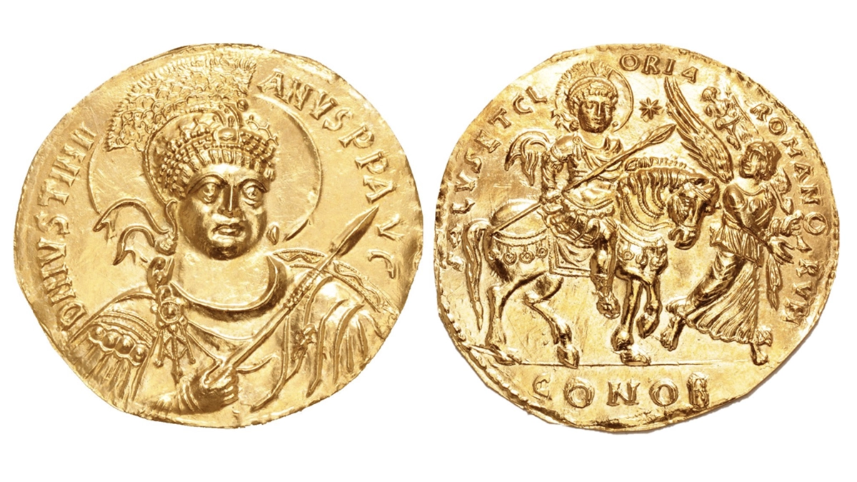 Justinian I. 527-565. Pair of Gilt Electrotypes of Constantinople mint 36 Solidi Medal. Made from the original sulfur cast in the British Museum of the now lost original from the Bibliothèque Nationale de France. Image: CNG.