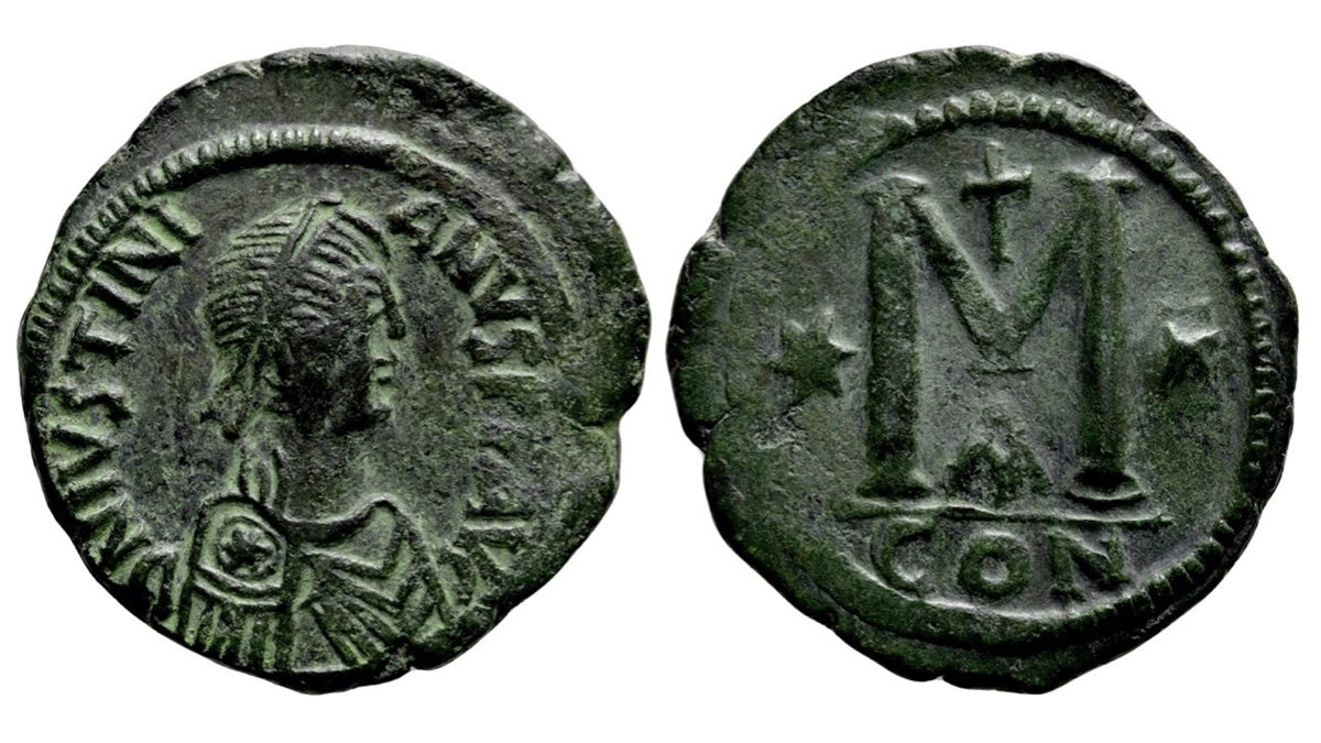 Justinian I, Bronze Follis. c. 527-538, Constantinople. 18.10 g., 33 mm. Sear 160. Image: Numismatik Naumann.