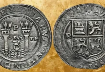 PERU, Lima, 8 reales, Philip II, assayer R (Rincón) to left, king's name as PHILPVS