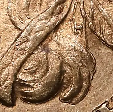 Close up of the "L" on the obverse of the 1863 Indian Cent
